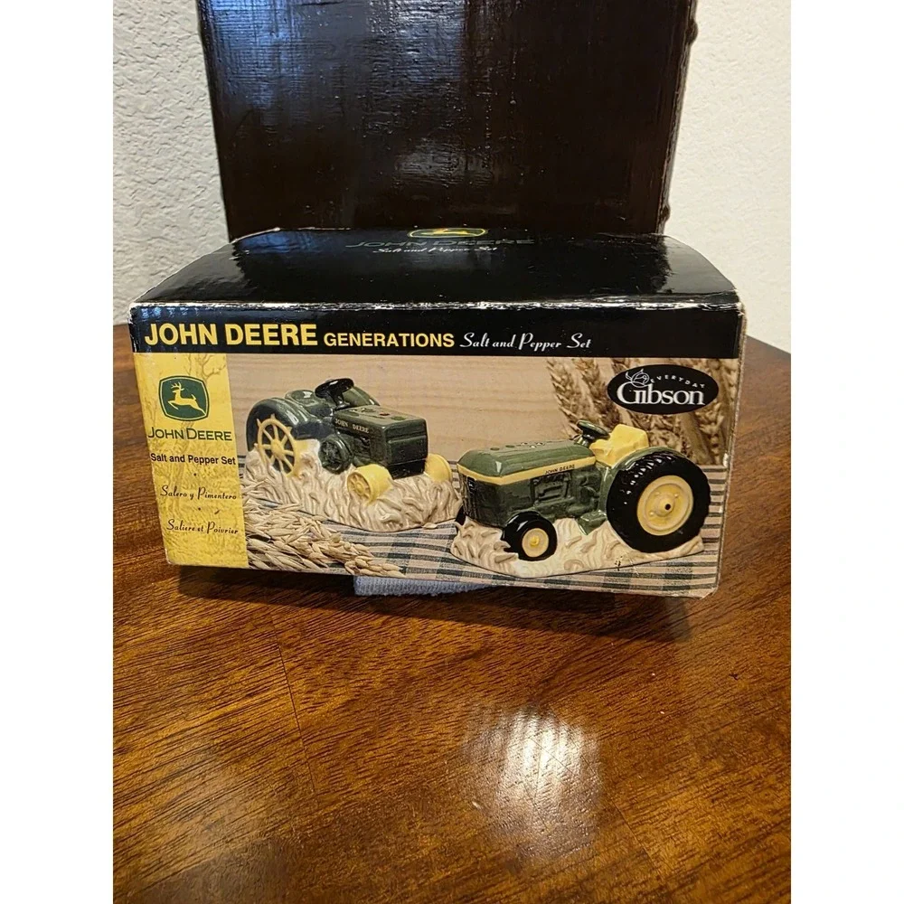 John Deere Generations vintage  Farm Tractor Salt And Pepper Box Set Gibson
